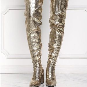 Cape robbin thigh high